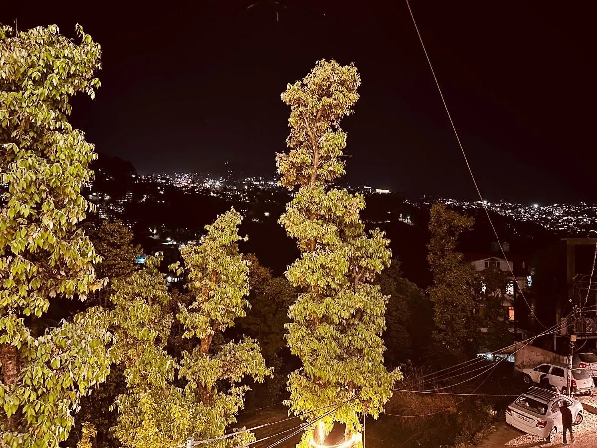 Hotel Aston Hills , Šimla Indie