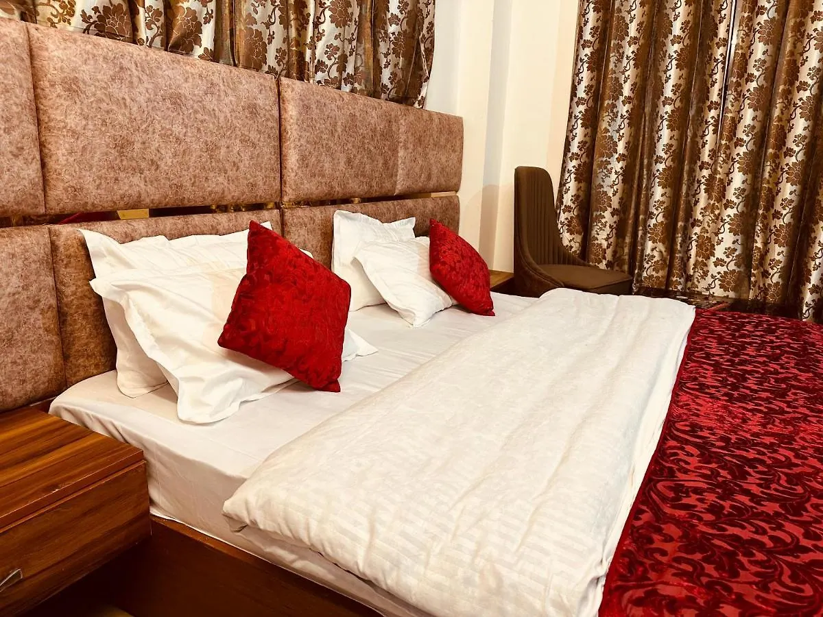 Hotel Aston Hills , Šimla