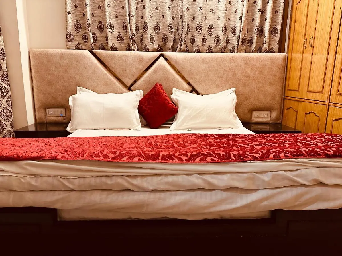 Hotel Aston Hills , Šimla
